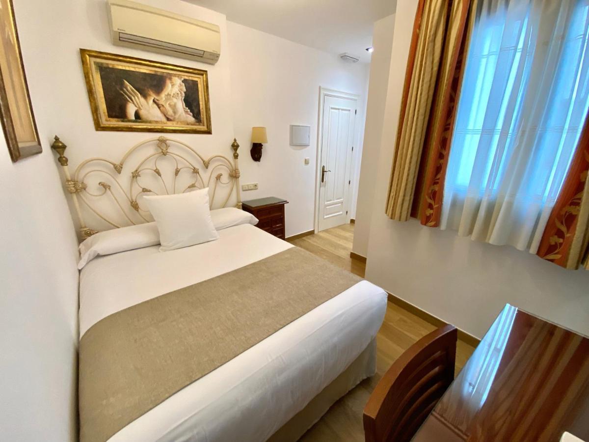 Hostal Rodri (Adults Only) Granada Eksteriør billede