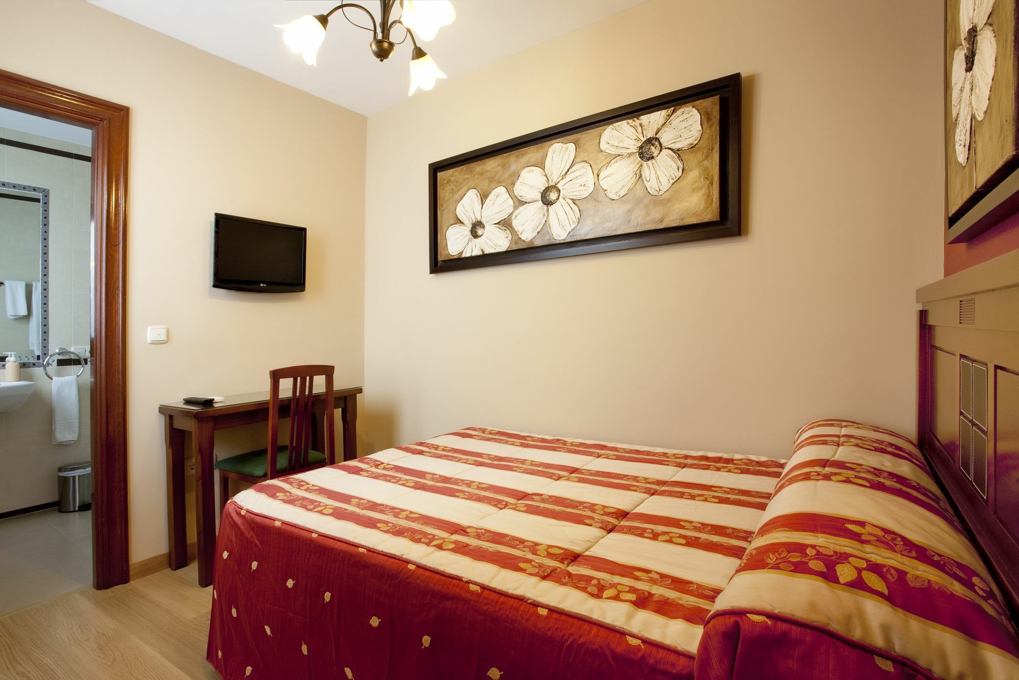 Hostal Rodri (Adults Only) Granada Eksteriør billede